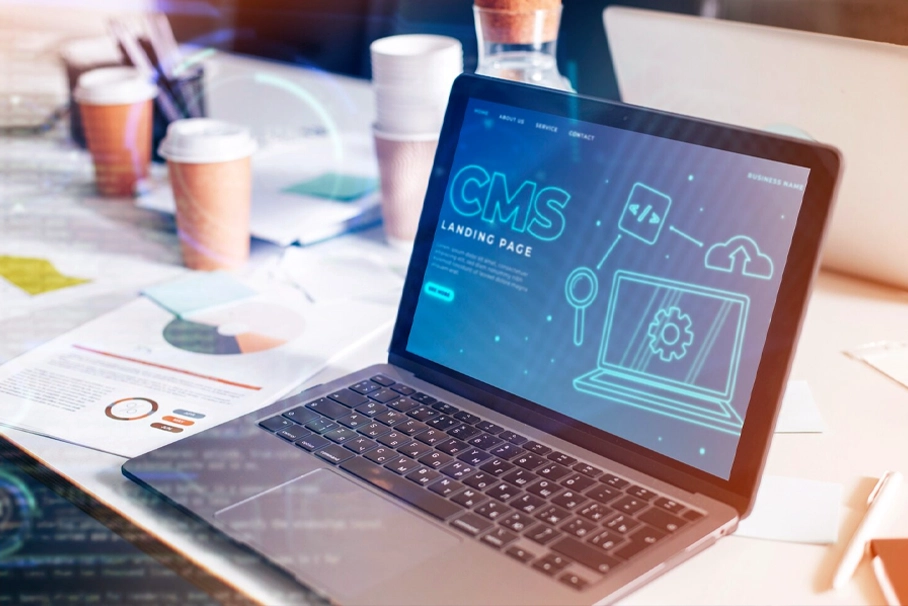 CMS Nedir başlığını temsil eden, içerik yönetim sistemlerini ve platformlarını (WordPress, Joomla) simgeleyen görsel